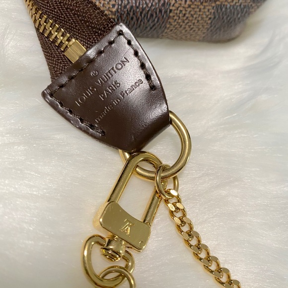 Authentic Louis Vuitton Mini Pochette Accessoires - Picture 6 of 8